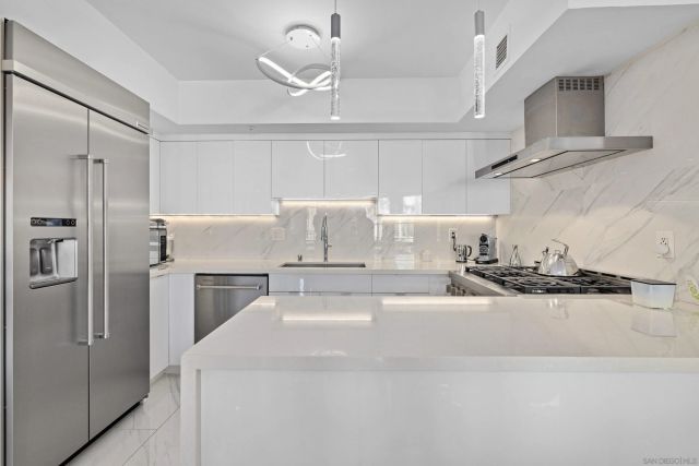 500 W Harbor Drive 1013, San Diego, CA 92101