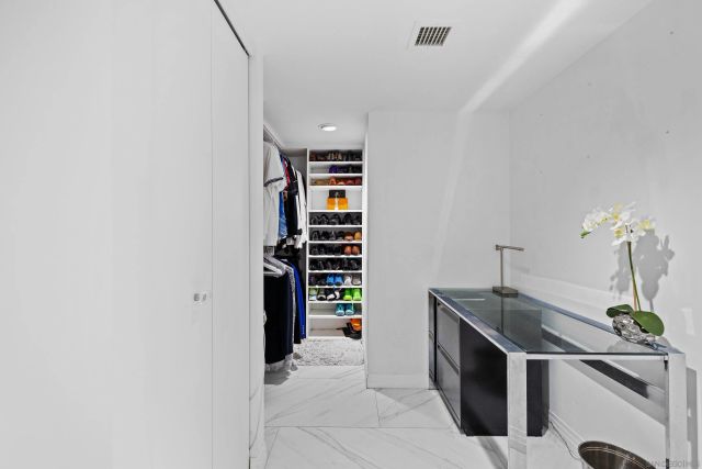 500 W Harbor Drive 1013, San Diego, CA 92101