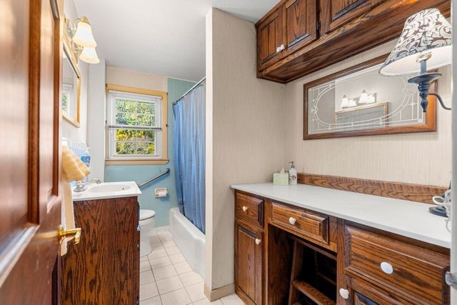 232 Market Street, Amesbury, MA 01913