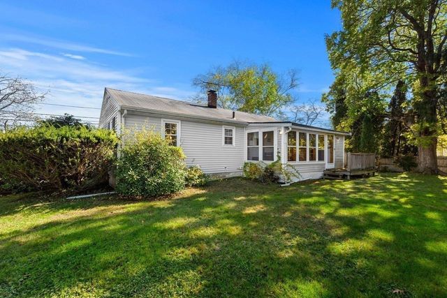 232 Market Street, Amesbury, MA 01913