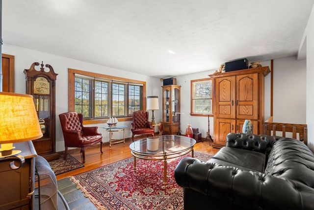 232 Market Street, Amesbury, MA 01913