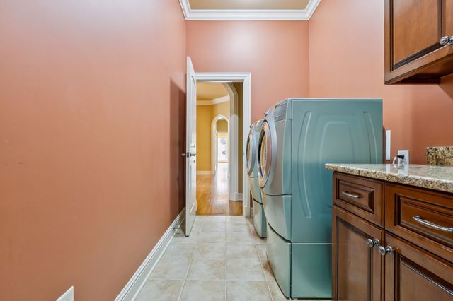 1079 Ridgecrest Dr, Goodlettsville, TN 37072