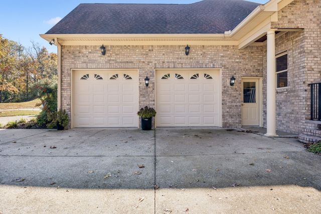 1079 Ridgecrest Dr, Goodlettsville, TN 37072