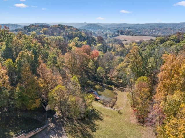 1079 Ridgecrest Dr, Goodlettsville, TN 37072