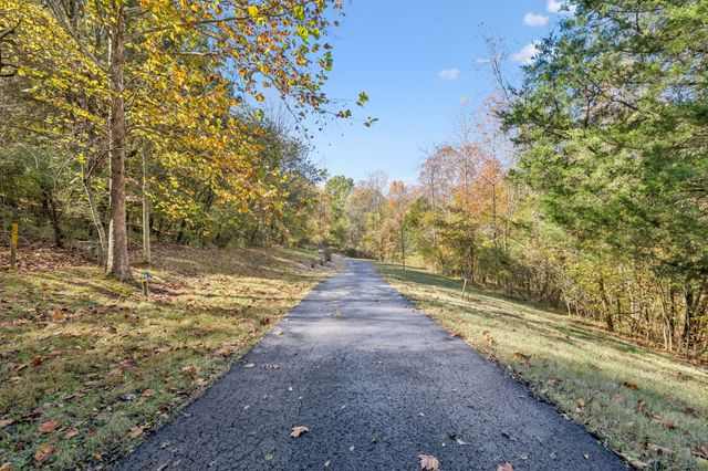 1079 Ridgecrest Dr, Goodlettsville, TN 37072