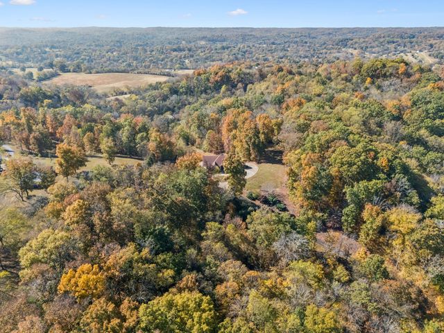 1079 Ridgecrest Dr, Goodlettsville, TN 37072