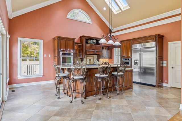 1079 Ridgecrest Dr, Goodlettsville, TN 37072