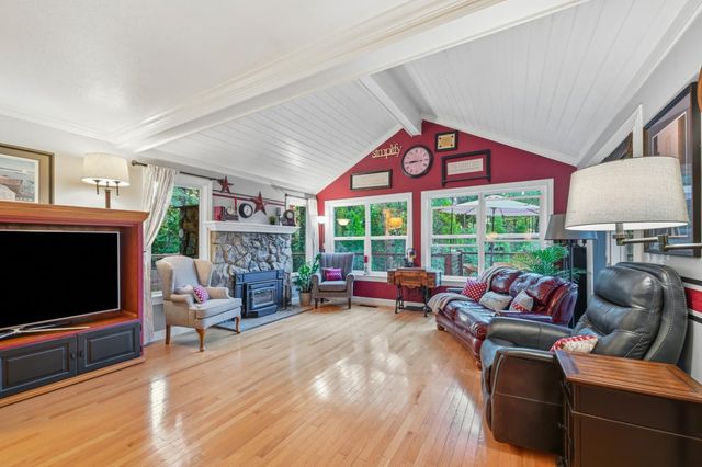 13429 Squirrel Creek Rd, Grass Valley, CA 95945