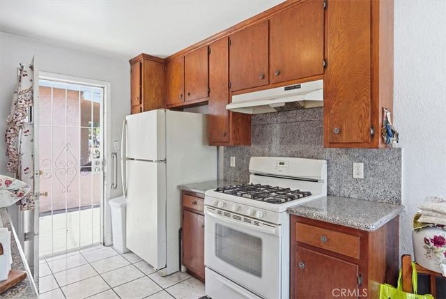 14127 Colorado Ave, Paramount, CA 90723