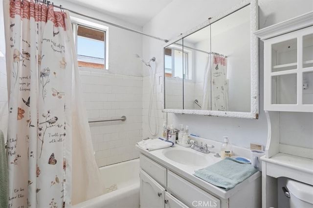 14127 Colorado Ave, Paramount, CA 90723