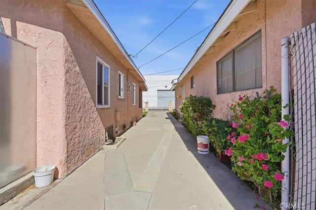 14127 Colorado Ave, Paramount, CA 90723