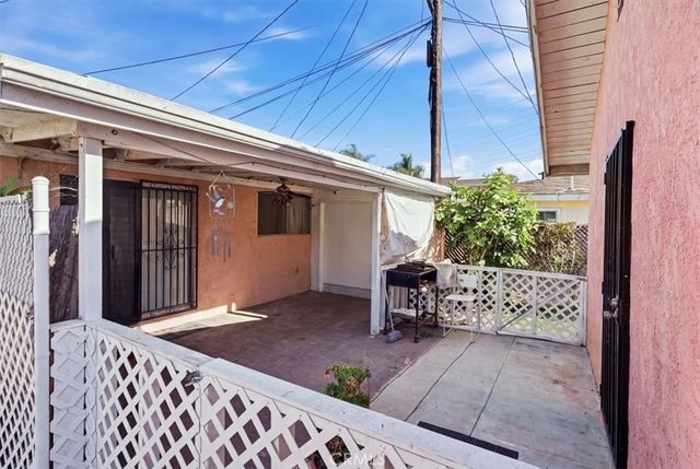 14127 Colorado Ave, Paramount, CA 90723