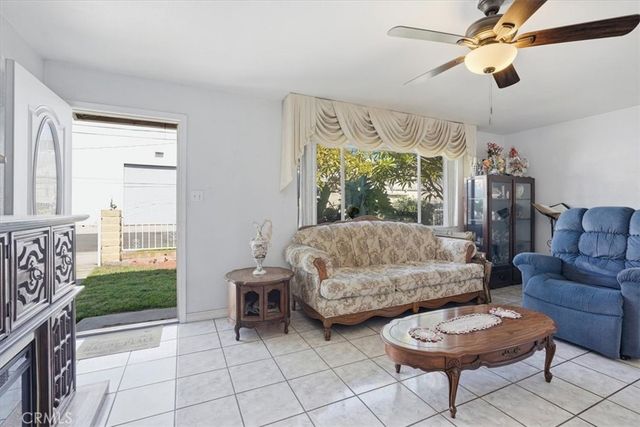 14127 Colorado Ave, Paramount, CA 90723