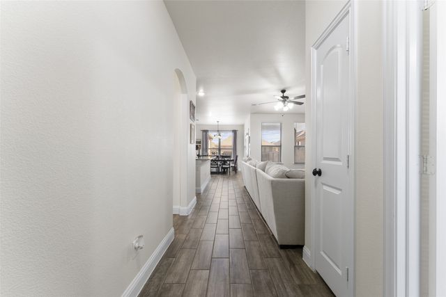 112 Cool Meadows Lane, Red Oak, TX 75154