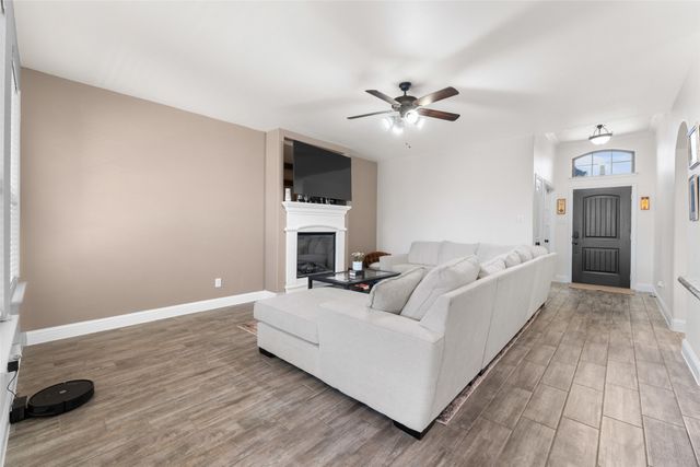112 Cool Meadows Lane, Red Oak, TX 75154