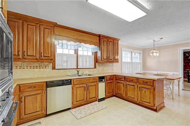 3405 Uncle Genes SE Way, Conyers, GA 30013