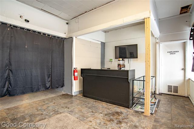 10717 W Mcnichols Road, Detroit, MI 48221