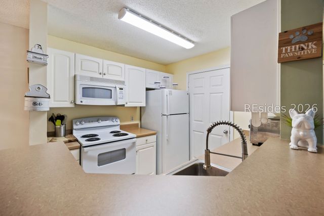 100 Kensington Blvd Apt 113, Bluffton, SC 29910