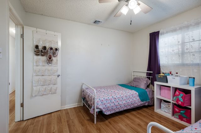 7813 Hollow Oak, Live Oak, TX 78233
