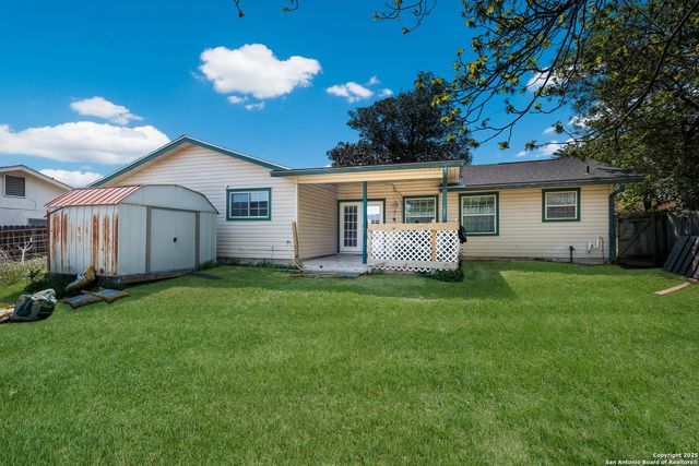 7813 Hollow Oak, Live Oak, TX 78233