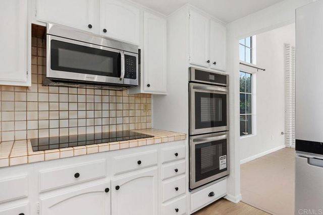 1402 Village View Road, Encinitas, CA 92024