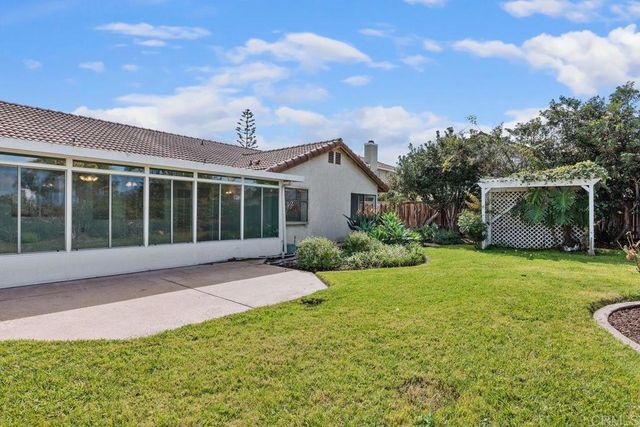 1402 Village View Road, Encinitas, CA 92024