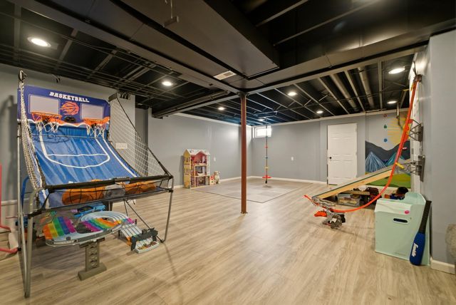 609 Dakota Drive, Lowell, IN 46356