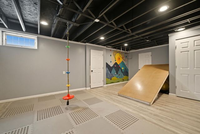 609 Dakota Drive, Lowell, IN 46356