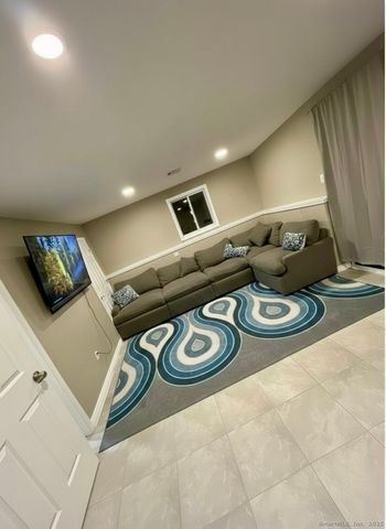 3 Donna Drive, Norwalk, CT 06854