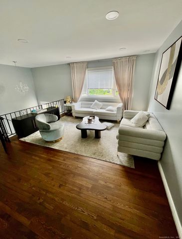 3 Donna Drive, Norwalk, CT 06854