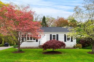 19 Mathewson Ave, Attleboro, MA 02703