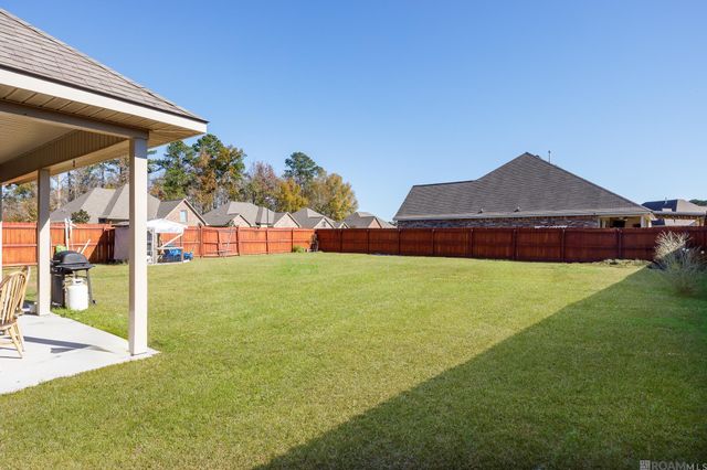 23196 Arcwood Dr, Denham Springs, LA 70726