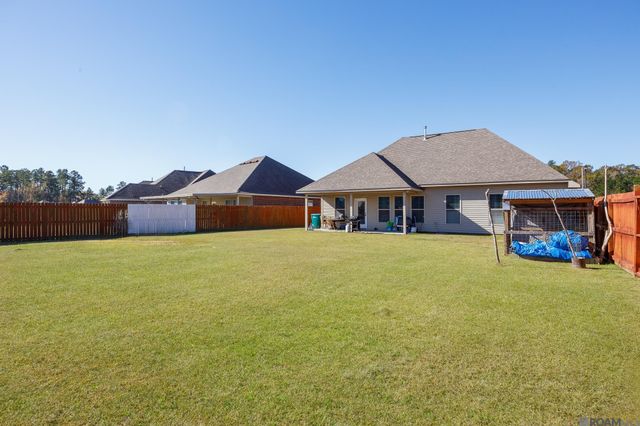 23196 Arcwood Dr, Denham Springs, LA 70726