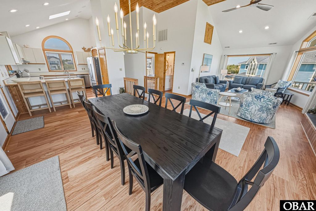 Image 13 of property listing at 921 Whalehead Drive, Corolla, NC 27927