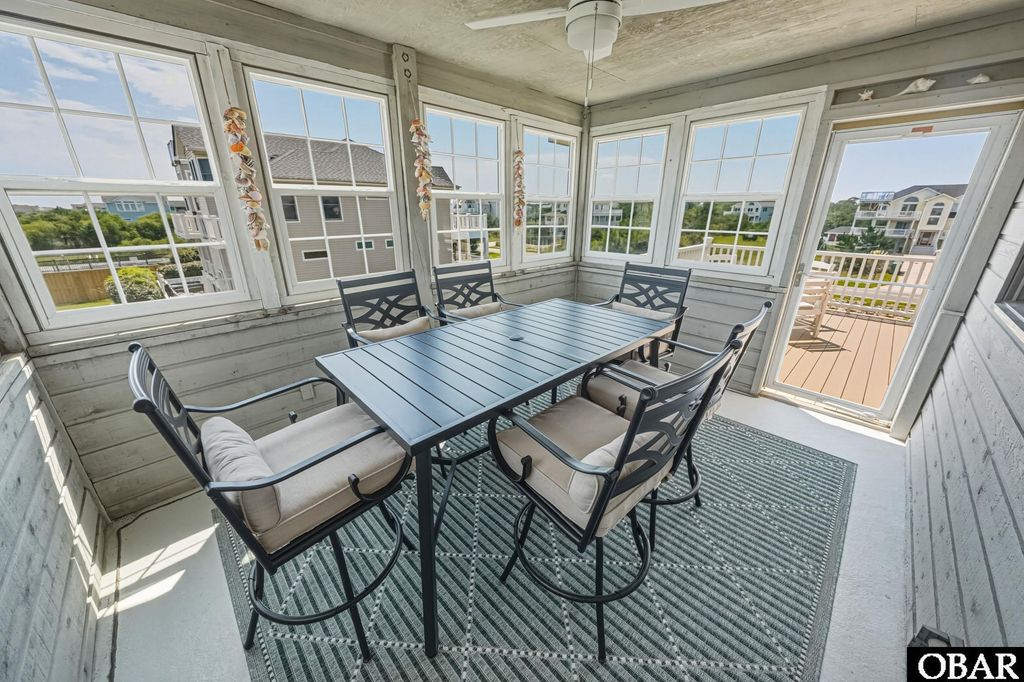 Image 19 of property listing at 921 Whalehead Drive, Corolla, NC 27927
