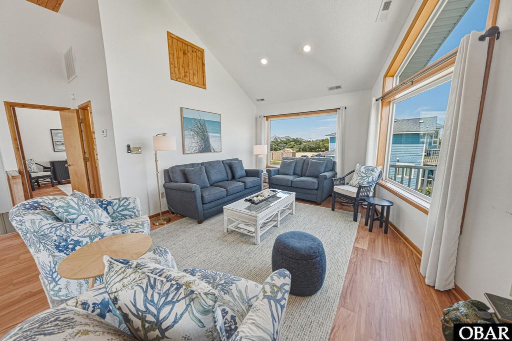 Image 3 of property listing at 921 Whalehead Drive, Corolla, NC 27927