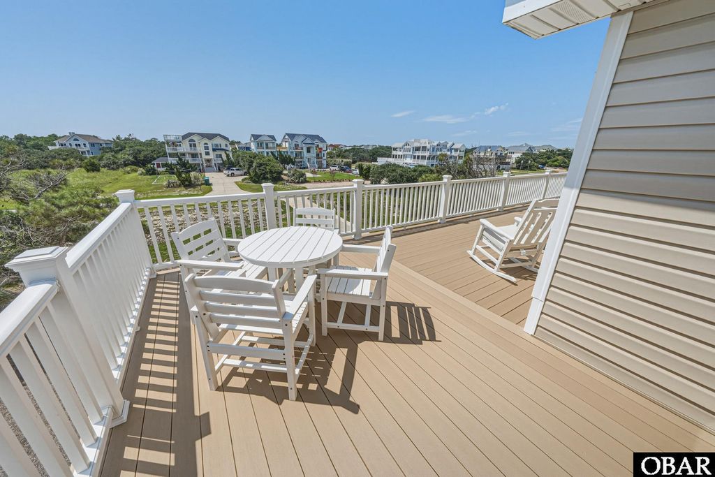 Image 21 of property listing at 921 Whalehead Drive, Corolla, NC 27927