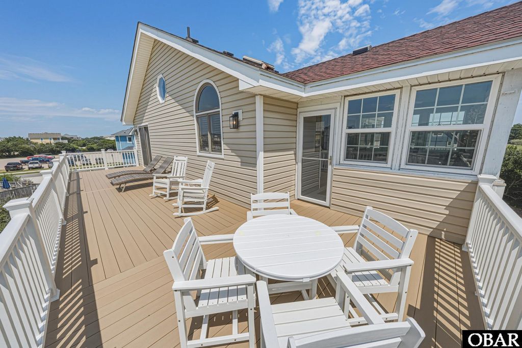 Image 22 of property listing at 921 Whalehead Drive, Corolla, NC 27927