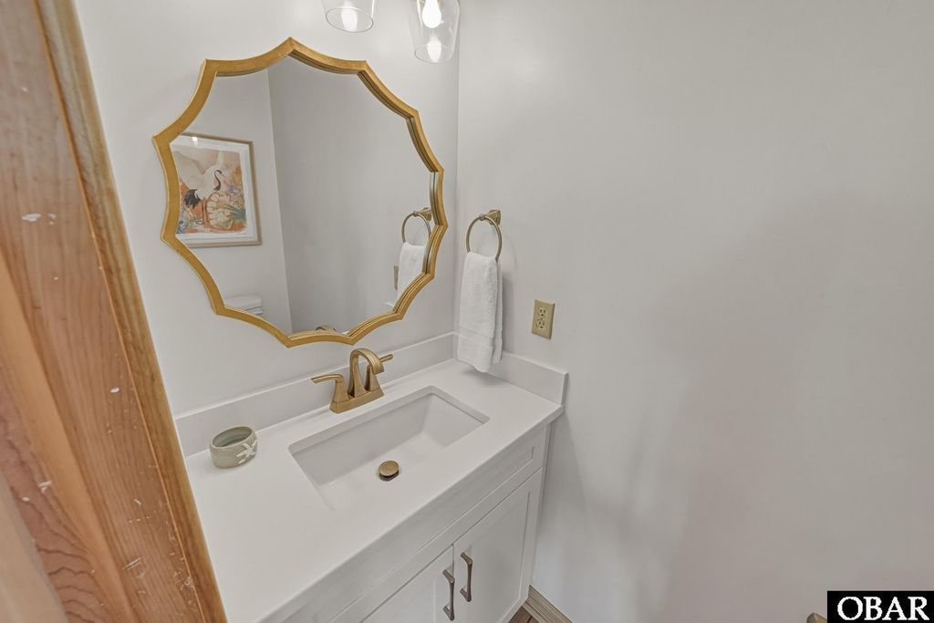 Image 24 of property listing at 921 Whalehead Drive, Corolla, NC 27927