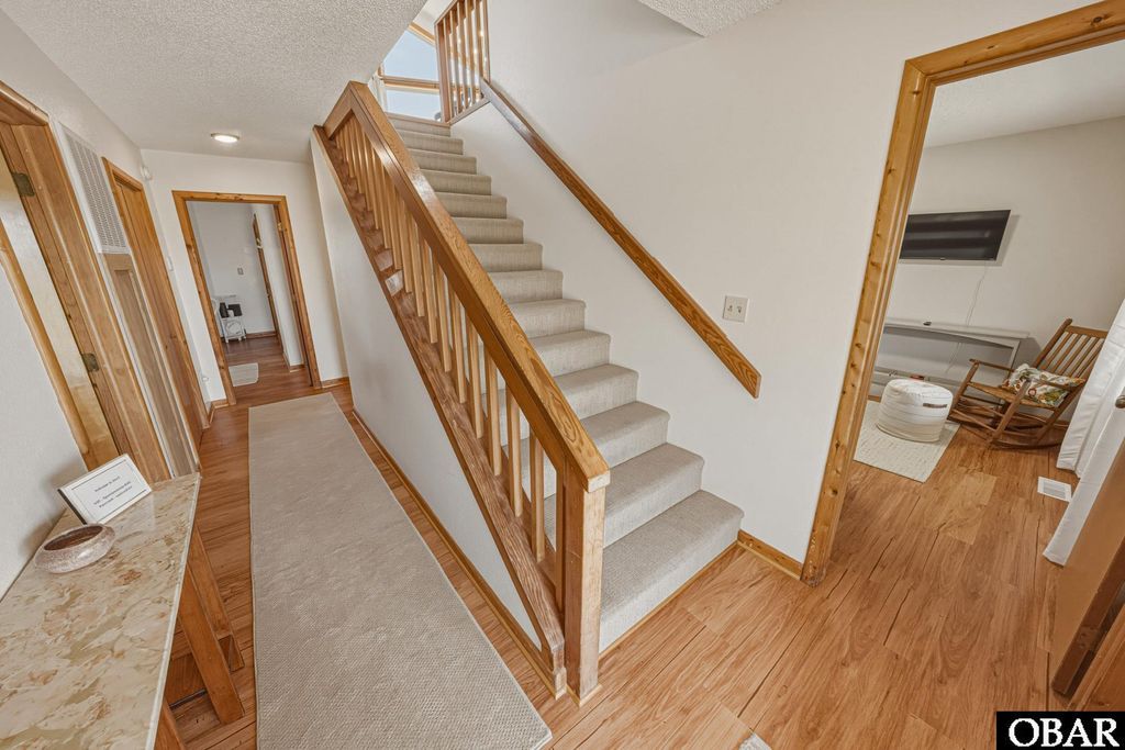 Image 33 of property listing at 921 Whalehead Drive, Corolla, NC 27927
