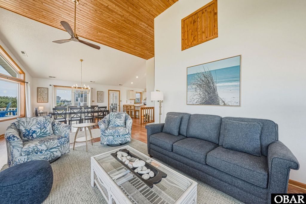 Image 5 of property listing at 921 Whalehead Drive, Corolla, NC 27927
