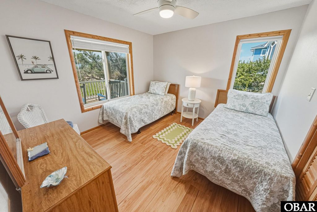 Image 41 of property listing at 921 Whalehead Drive, Corolla, NC 27927
