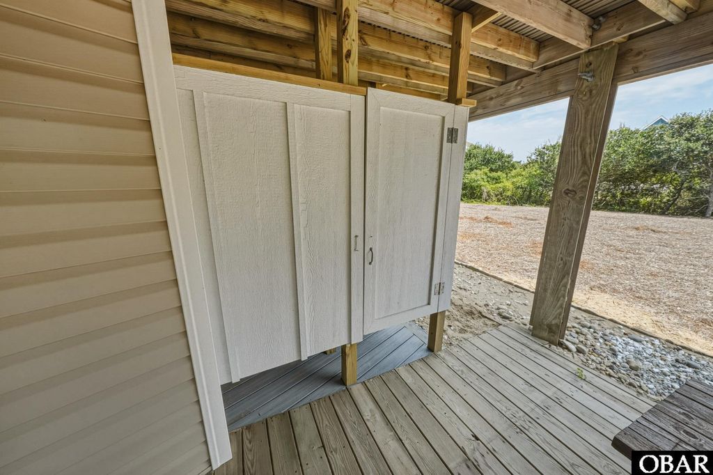Image 59 of property listing at 921 Whalehead Drive, Corolla, NC 27927