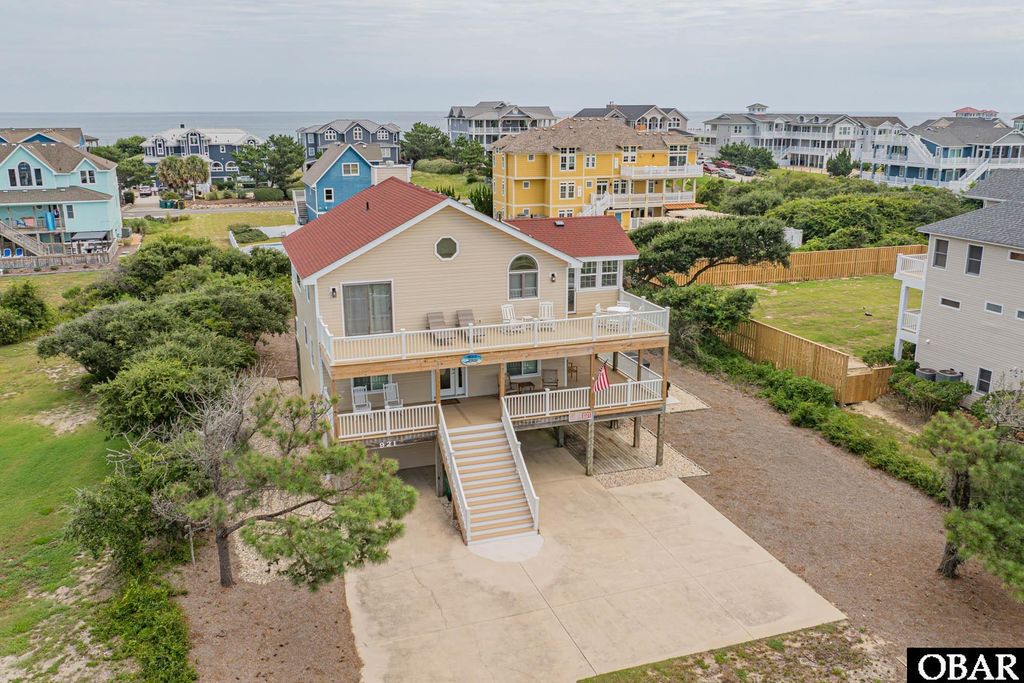 Image 60 of property listing at 921 Whalehead Drive, Corolla, NC 27927