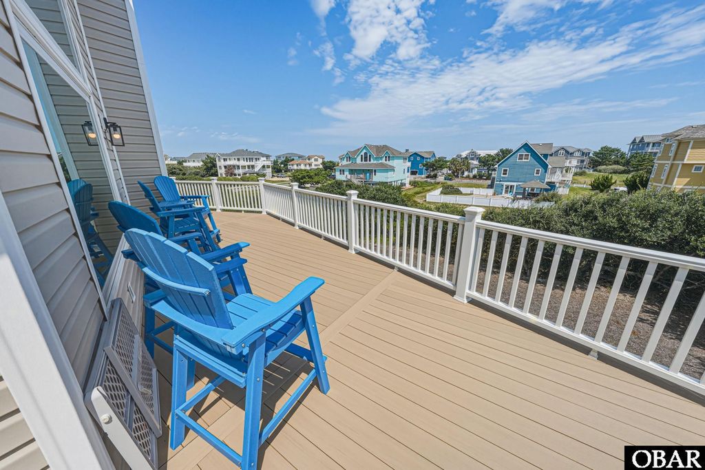 Image 8 of property listing at 921 Whalehead Drive, Corolla, NC 27927