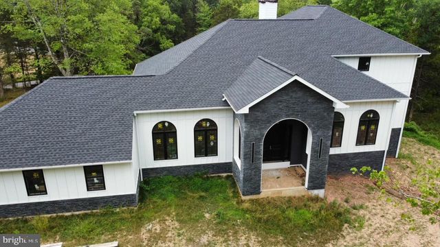 1818 LOWER MOUNTAIN RD, Furlong, PA 18925