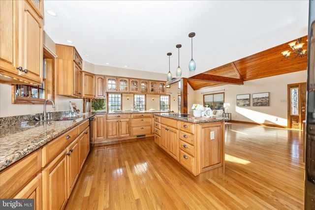 14013 MAPLE RDG, Hancock, MD 21750