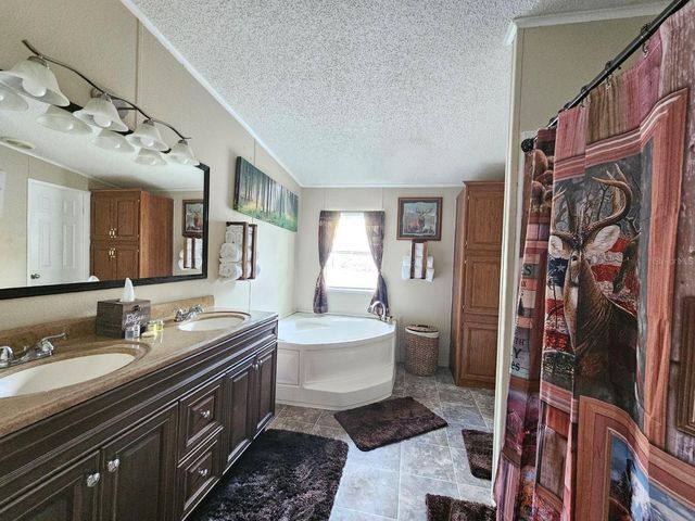 10605 2ND STREET, Thonotosassa, FL 33592