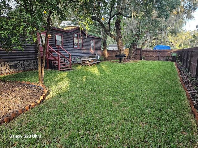 10605 2ND STREET, Thonotosassa, FL 33592