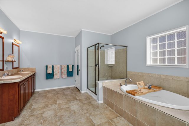 808 Front St, Welaka, FL 32193